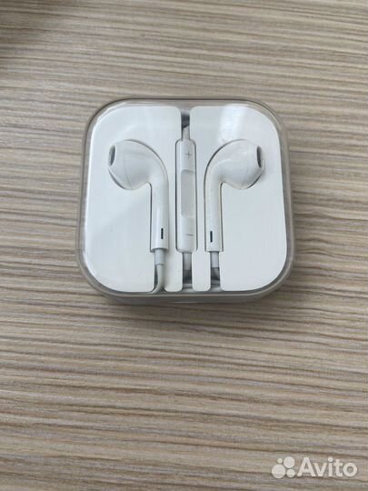 Наушники apple earpods