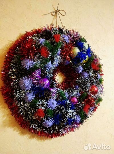Новогодний венок интерьерный