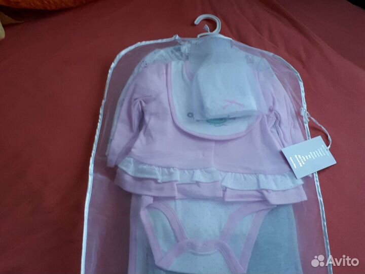 Комплект на выписку для девочки из Германии