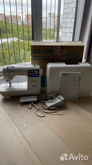 Швейная машина Brother js-70e