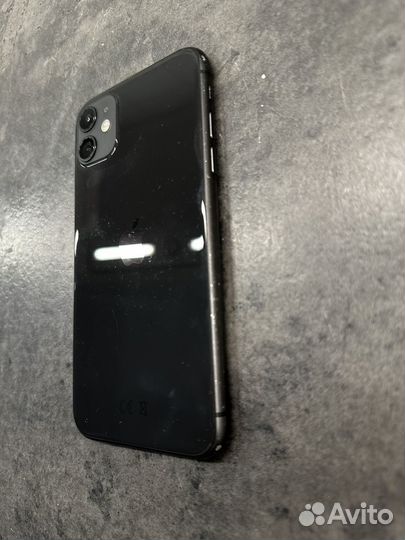 Телефон iPhone 11 128