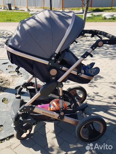Коляска 3 в 1 с автолюлькой