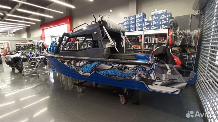 Катер Беркут L-HT Open