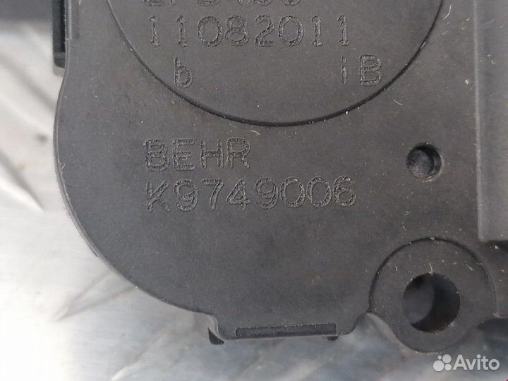 Электропривод BMW 5 F07/F10/F11 2011 64119319037