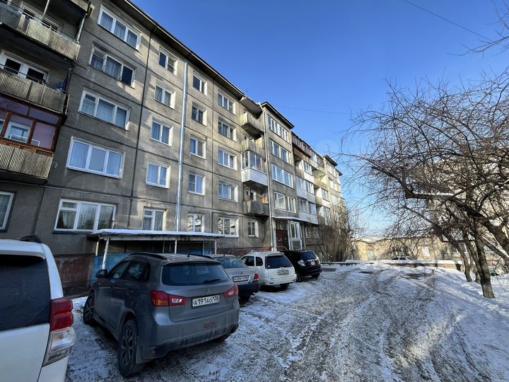 3-к. квартира, 57,4 м², 3/5 эт.