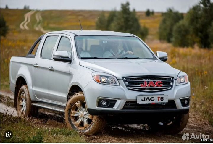 Водитель легкового автомобиля