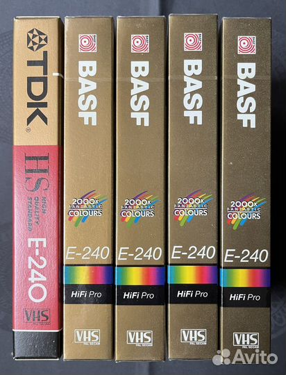 Видеокассеты VHS с записями классики кино