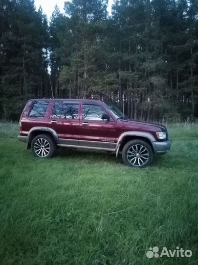 Isuzu Trooper 3.5 AT, 2001, 133 000 км