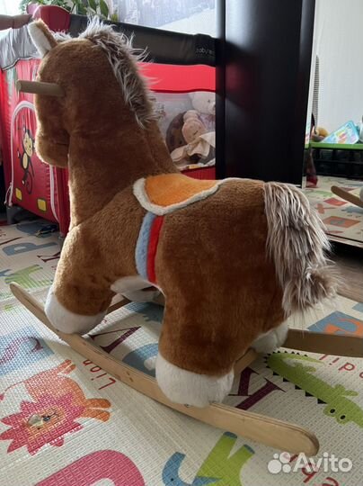 Лошадь качалка