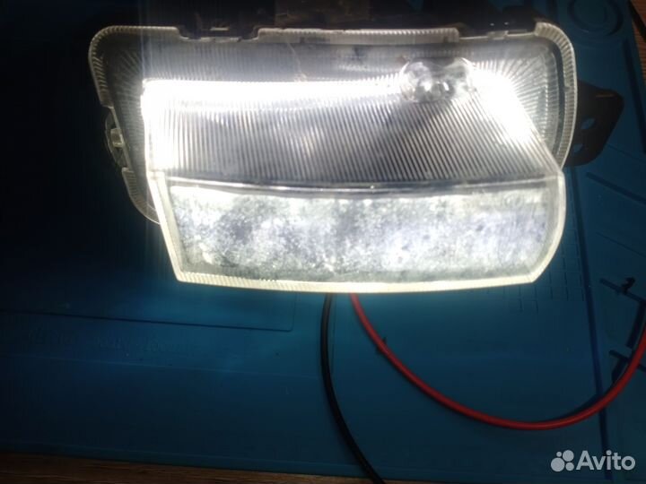 Противотуманка Geely Coolray