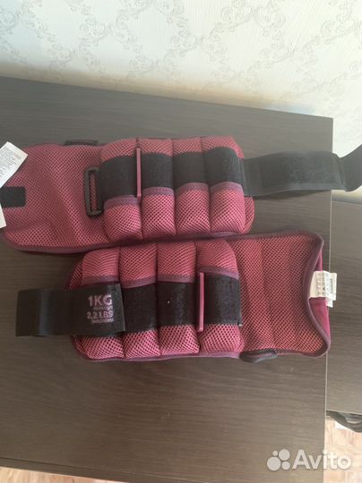 Утяжелите по 1 кг