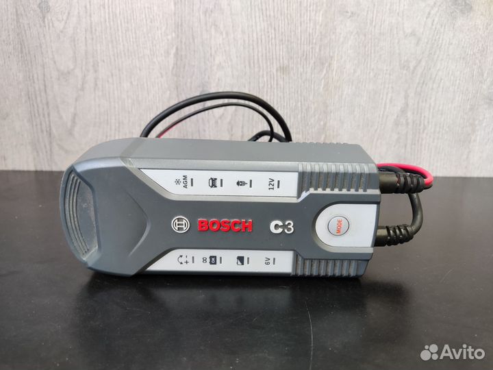 Автономное зарядное устройство для АКБ Bosch C3
