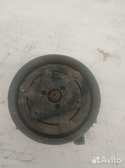 8200953358 компрессор кондиционера рено симбол