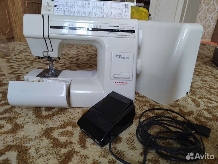 Швейная машина Janome