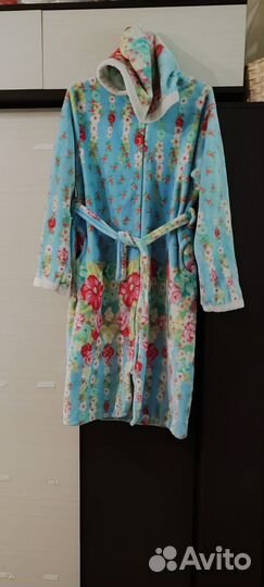 Халат женский теплый на молнии с капюшоном48-50