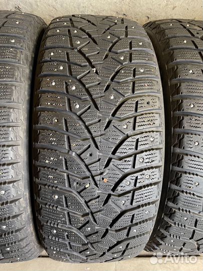 Bridgestone Blizzak Spike-02 SUV 255/50 R20
