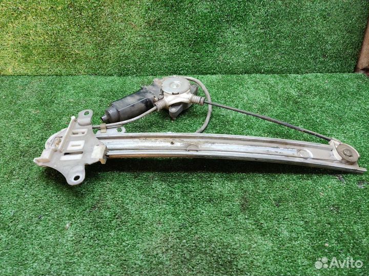 Стеклоподъемник задний левый Toyota Caldina ST190