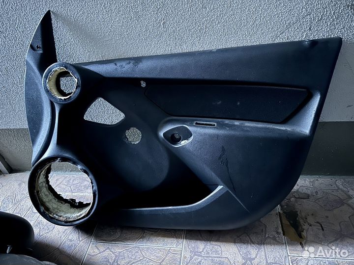Продам дверные карты под автозвук Калина 2
