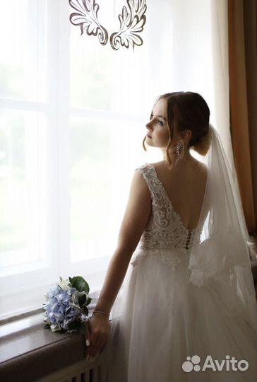 Свадебное платье 44