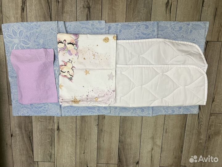 Бортики в детскую кроватку с одеялом