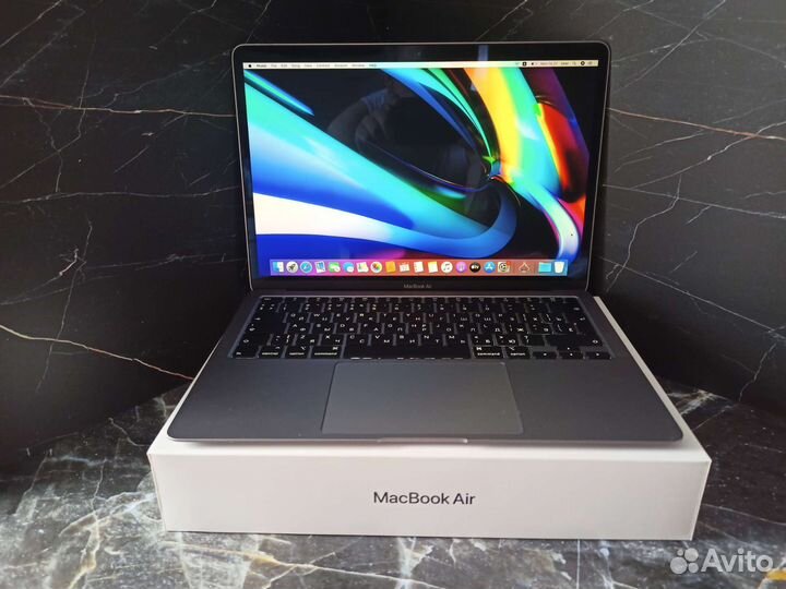 Macbook air 13 2020 8/512