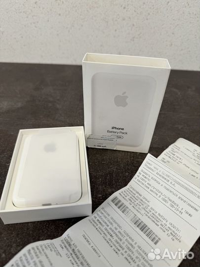 Внешний аккумулятор Apple MagSafe Battery Pack