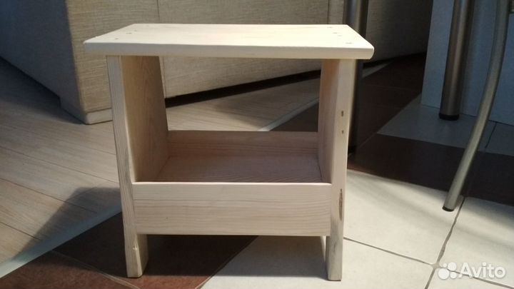Табурет с ящиком