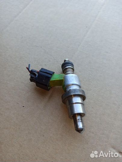 Форсунка Тайота Авенсис 2.0, 2.4