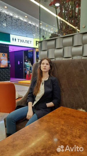 Пианист в кафе/ресторан, живая музыка (фон)