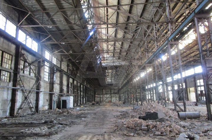 Помещение свободного назначения 4880,6метров