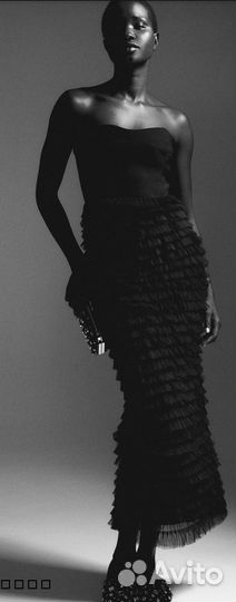 Платье - бандо с рюшами H&M Holiday New 2024