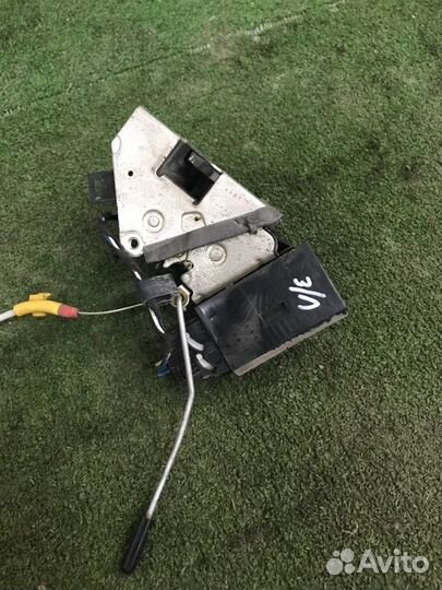 Замок двери задний левый Bmw 5-Series E39 M54B25