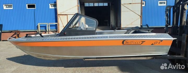 Алюминиевая моторная лодка wellboat 43-4