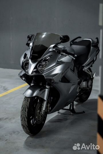 Honda VFR 800F, 2006