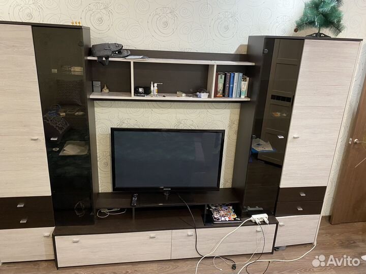 Стенка в гостиную