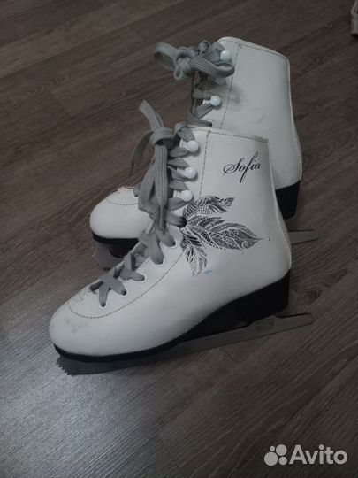 Коньки фигурные 34 размер