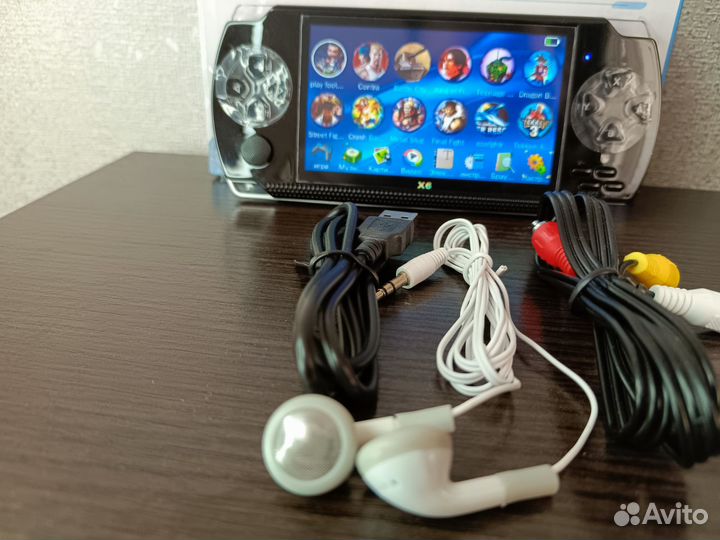 Портативная игровая приставка консоль