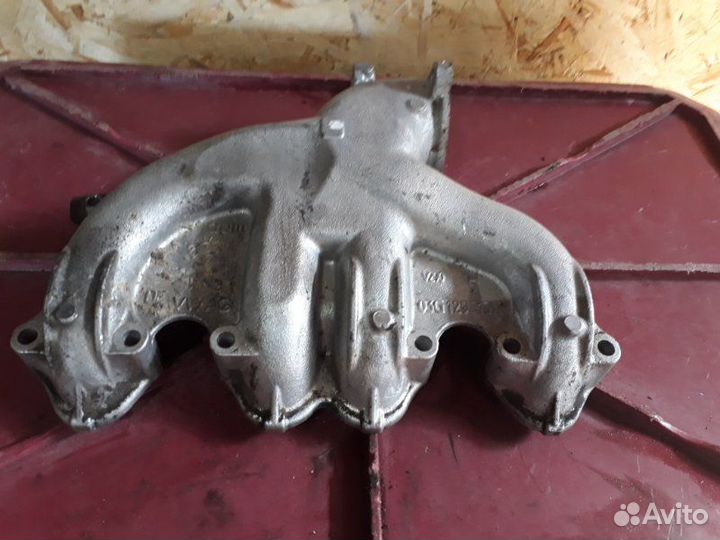 Коллектор впускной Volkswagen Passat B6 BLR 2006