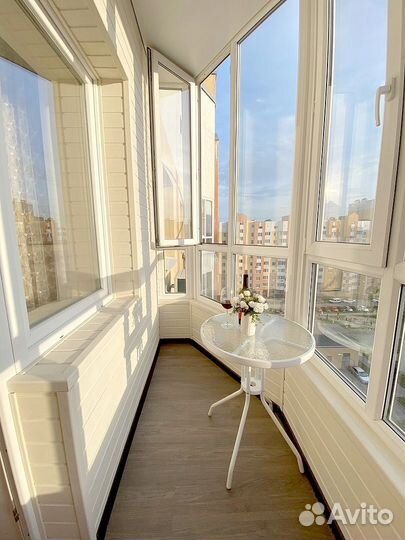 Остекление балконов под ключ