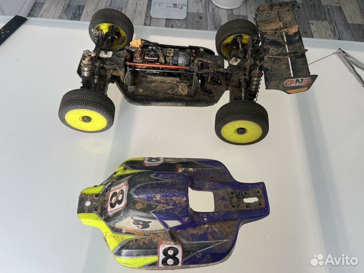 HB Racing E819RS багги 1/8