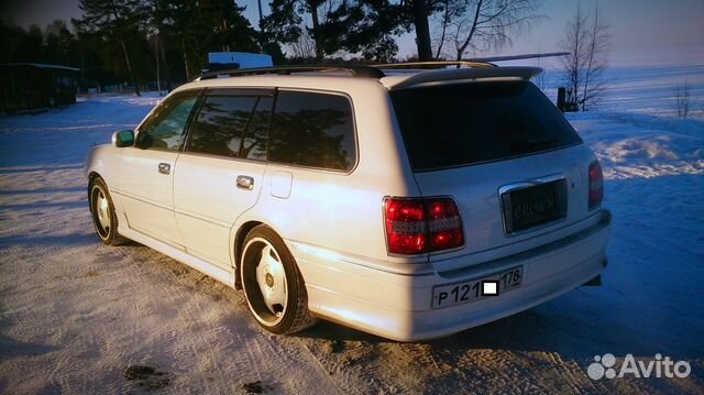 Toyota Crown универсал