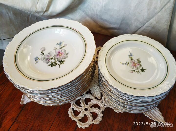 Набор посуды Kahla на 12 персон (24 тарелки)