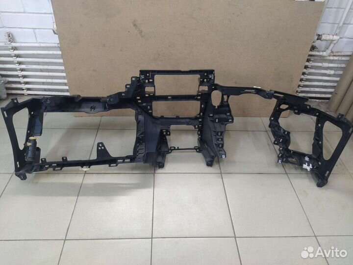 Торпедо нижняя часть Тойота Королла Е 180