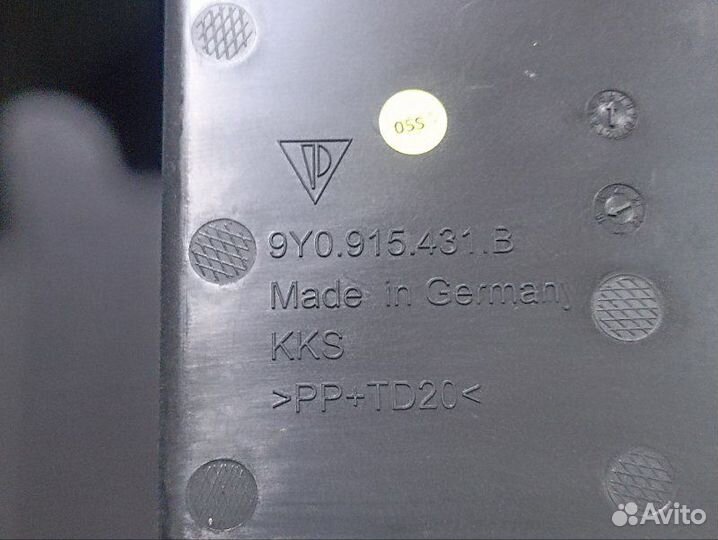 Крышка аккумулятора Porsche Cayenne Turbo E3 9Y