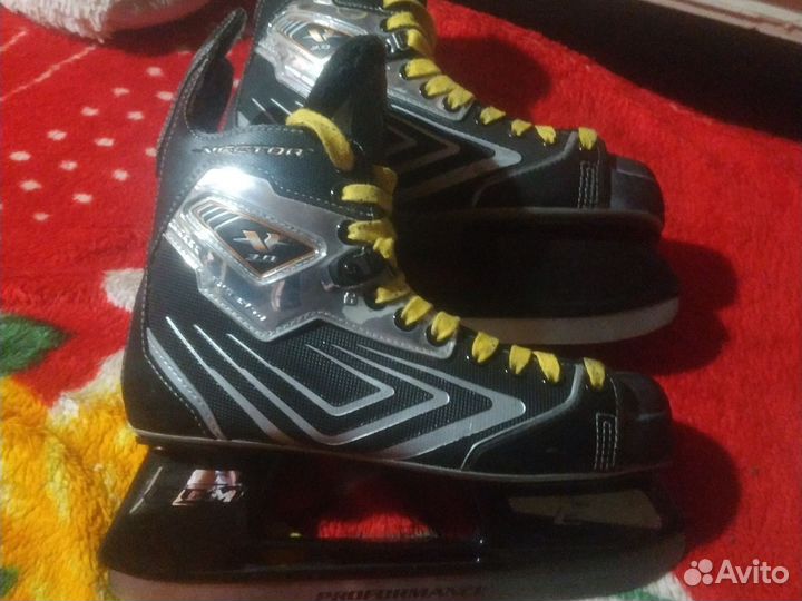 Коньки хоккейные ссм vector 3.0