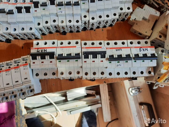 Автомат защиты ABB