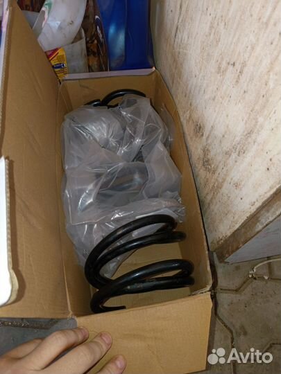 Пружины передние nissan