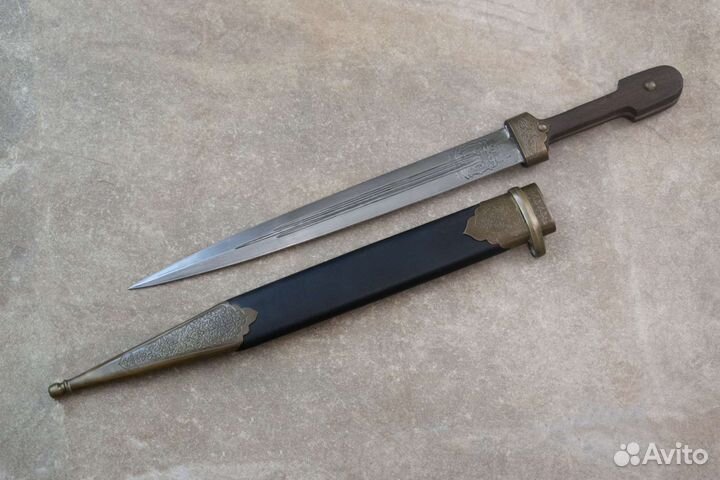 Реплика кавказского кинжала