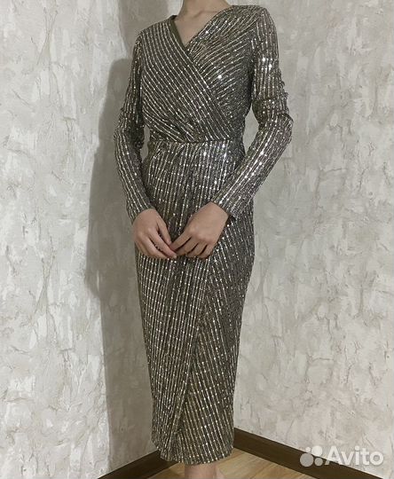 Вечернее платье