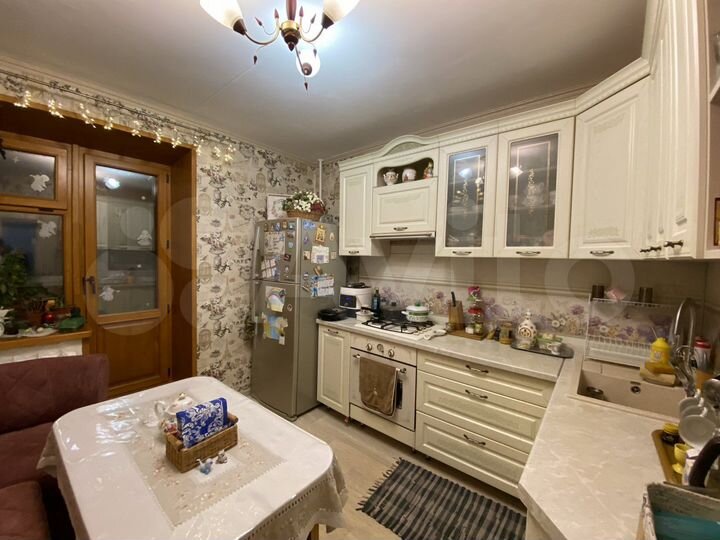 2-к. квартира, 56 м², 5/9 эт.